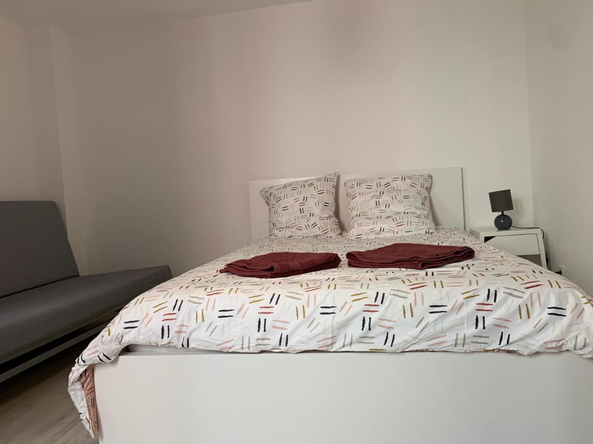 Appartement 2Eme Etage 42M2 Hyper Centre Ville / Parking Gratuit Riom Zewnętrze zdjęcie