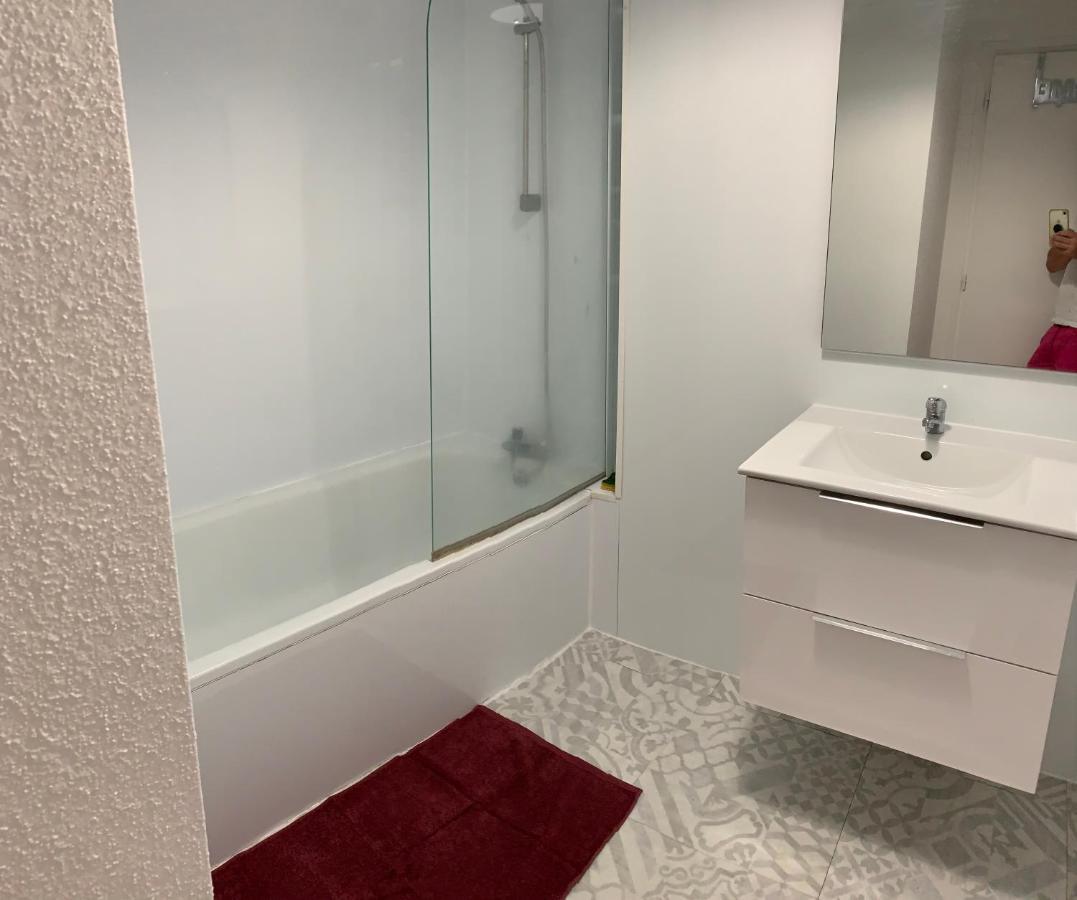 Appartement 2Eme Etage 42M2 Hyper Centre Ville / Parking Gratuit Riom Zewnętrze zdjęcie
