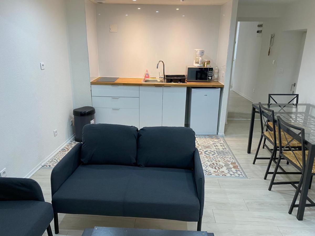 Appartement 2Eme Etage 42M2 Hyper Centre Ville / Parking Gratuit Riom Zewnętrze zdjęcie